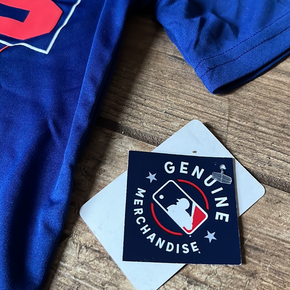 Chicago Cubs | Youth Size Shirts - Picture 2 of 6